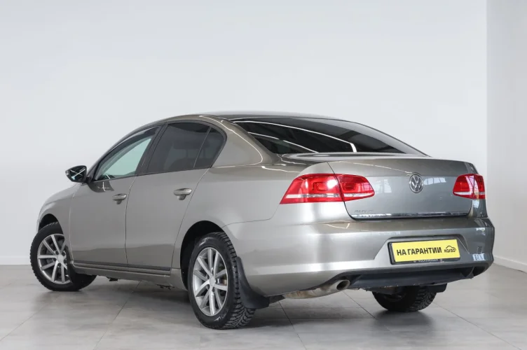 Volkswagen Passat 4 из 6