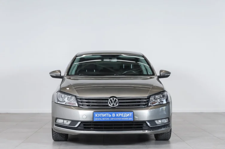 Volkswagen Passat 2 из 6