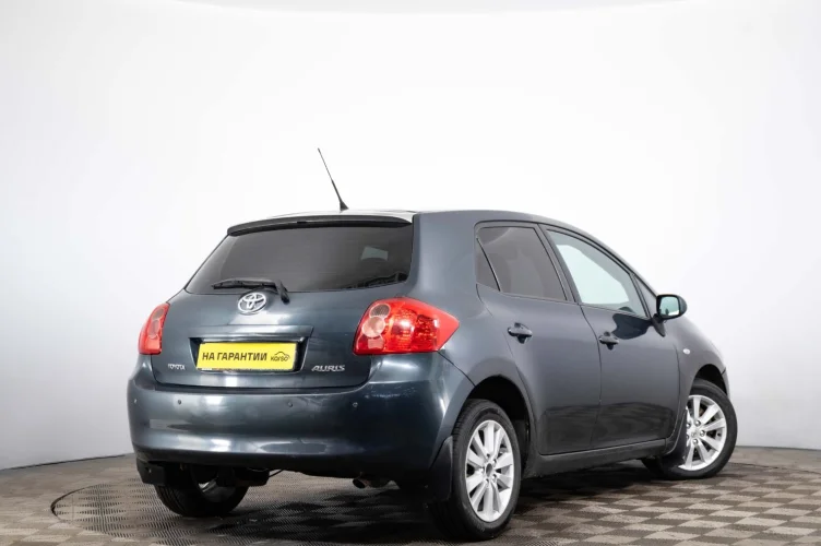 Toyota Auris 6 из 6