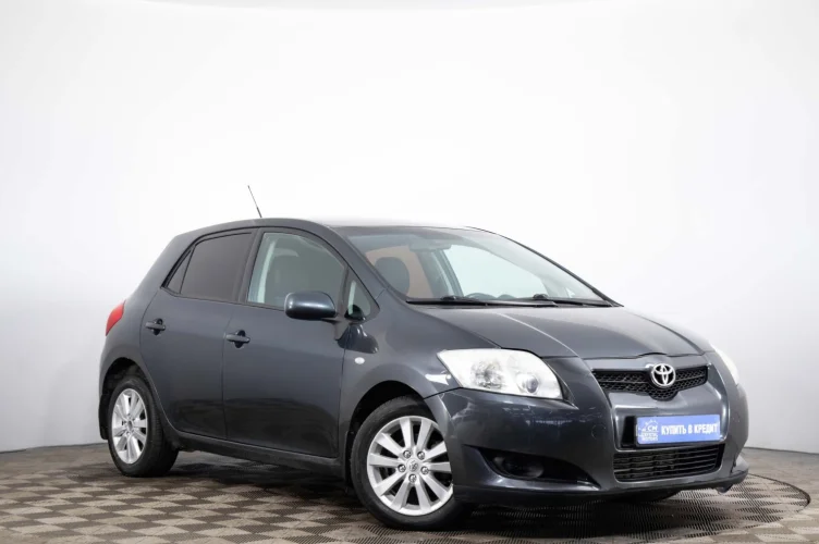 Toyota Auris 1 из 6