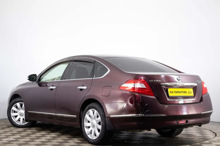 Nissan Teana 4 из 6