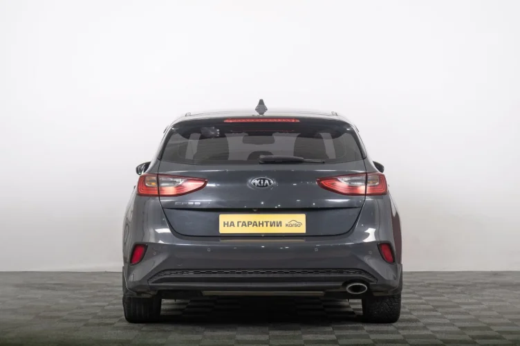 KIA cee'd 4 из 6