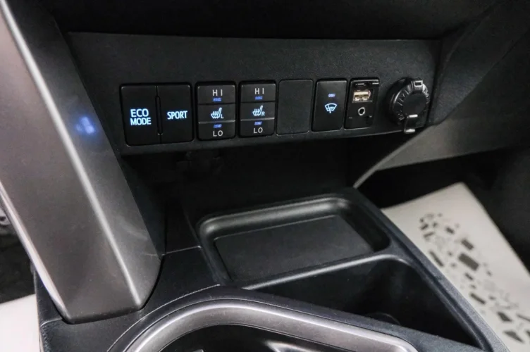 Toyota RAV4 17 из 22