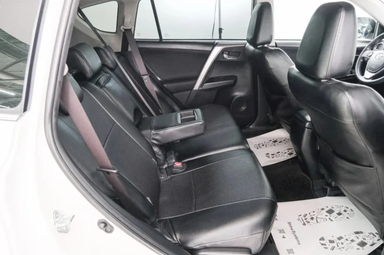 Toyota RAV4 21 из 22
