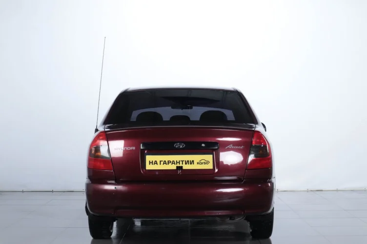 Hyundai Accent 5 из 6