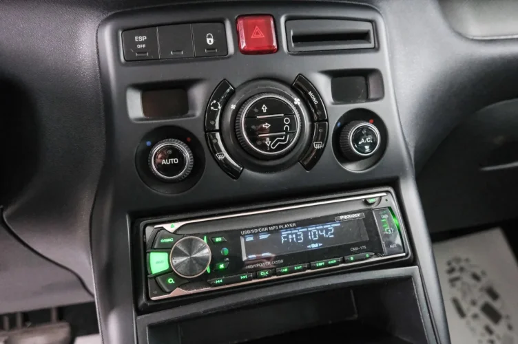 Citroen C3 Picasso 15 из 21