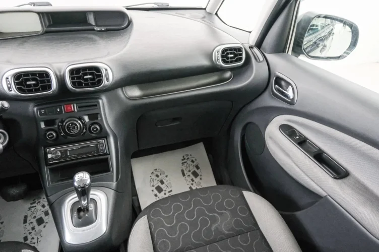 Citroen C3 Picasso 11 из 21