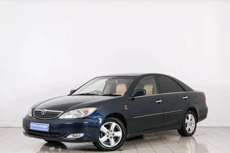 Toyota Camry 3 из 6