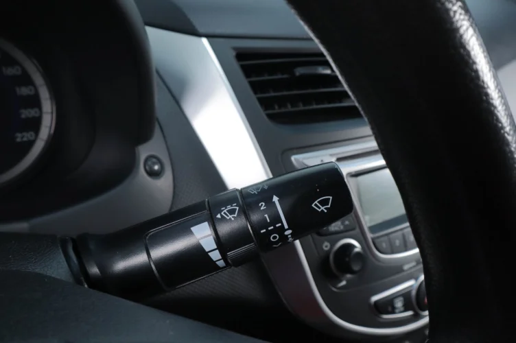 Hyundai Solaris 12 из 16
