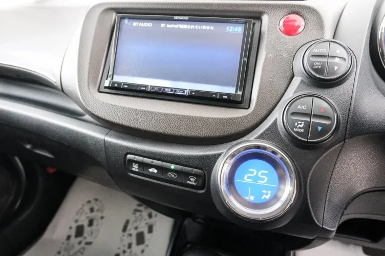 Honda Fit Shuttle 19 из 20