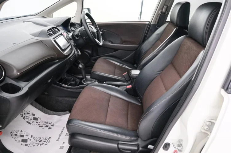 Honda Fit Shuttle 13 из 20