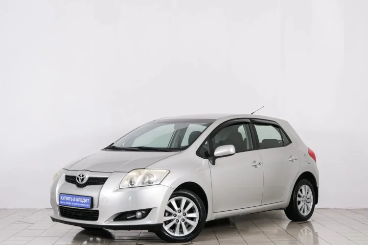 Toyota Auris 3 из 6