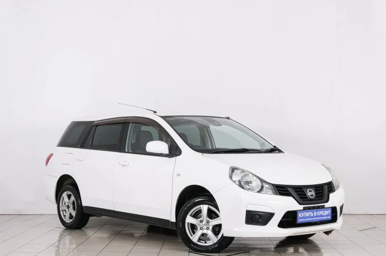 Nissan AD 1 из 6