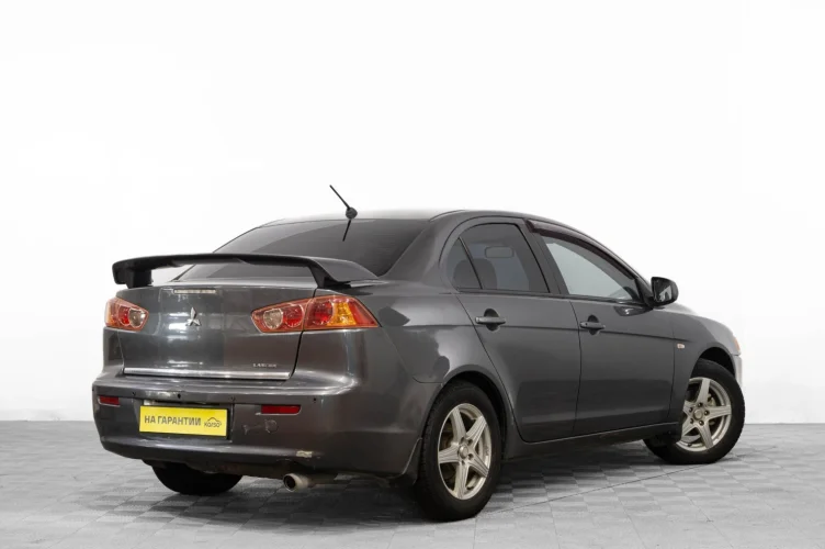 Mitsubishi Lancer 4 из 6