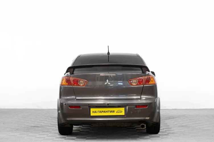 Mitsubishi Lancer 5 из 6
