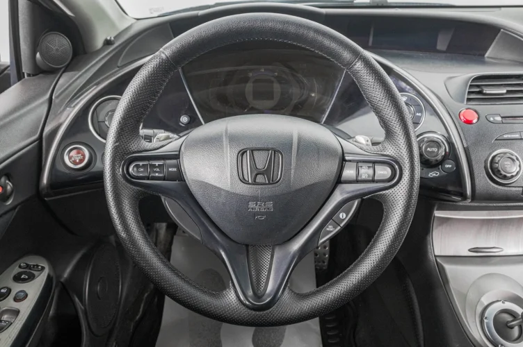 Honda Civic 13 из 24