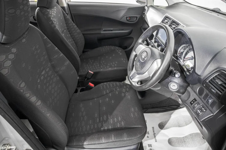 Toyota Ractis 10 из 22
