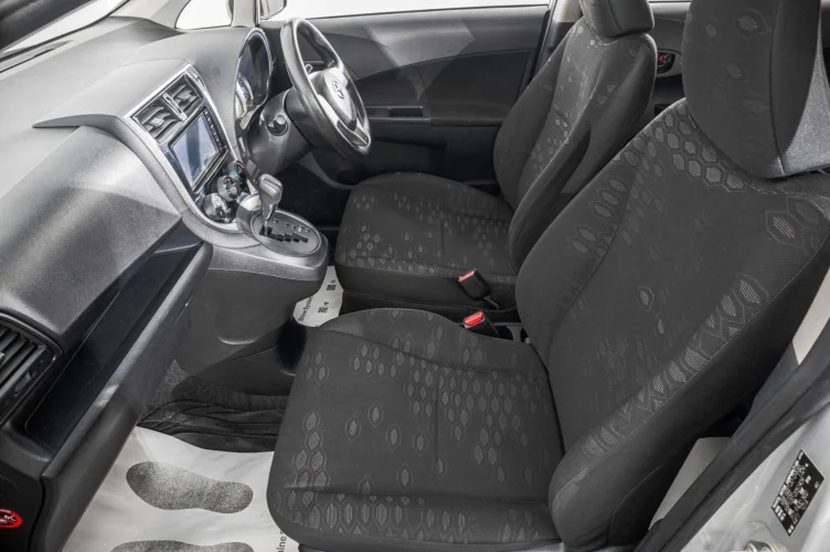 Toyota Ractis 19 из 22
