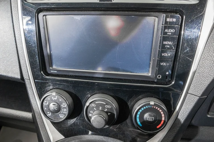 Toyota Ractis 16 из 22
