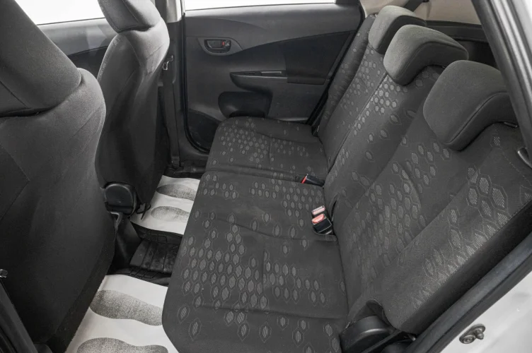 Toyota Ractis 20 из 22