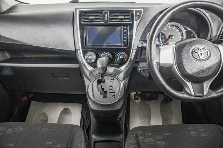 Toyota Ractis 15 из 22