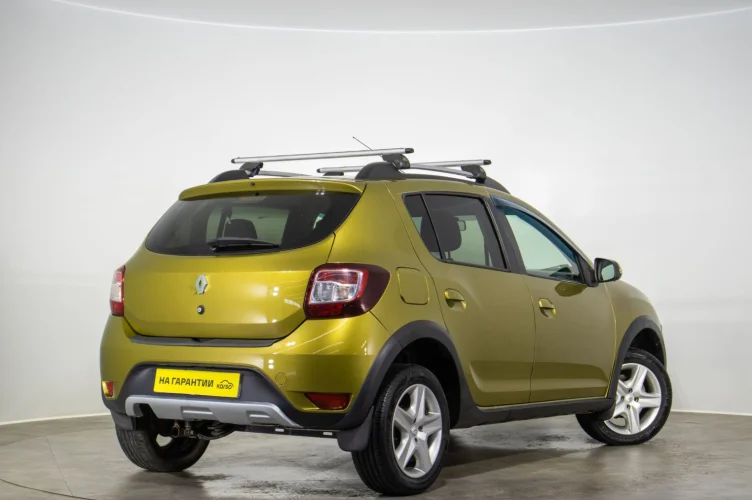 Renault Sandero 4 из 6