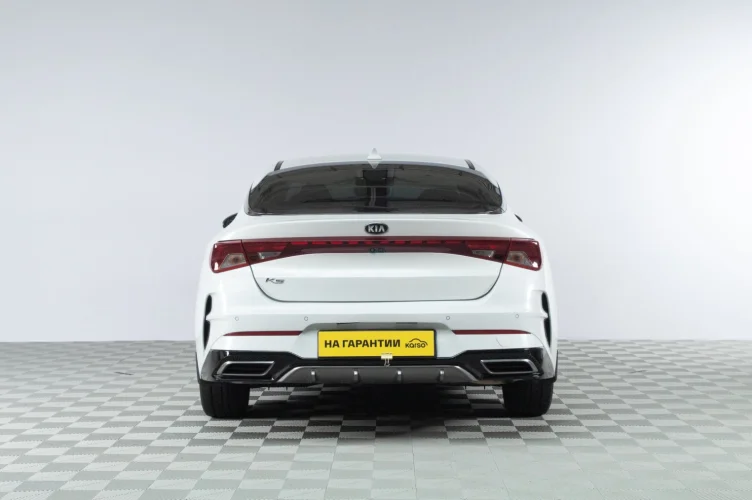 KIA K5 5 из 6