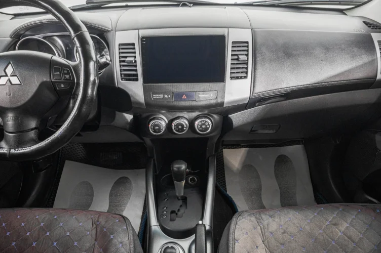 Mitsubishi Outlander 18 из 26