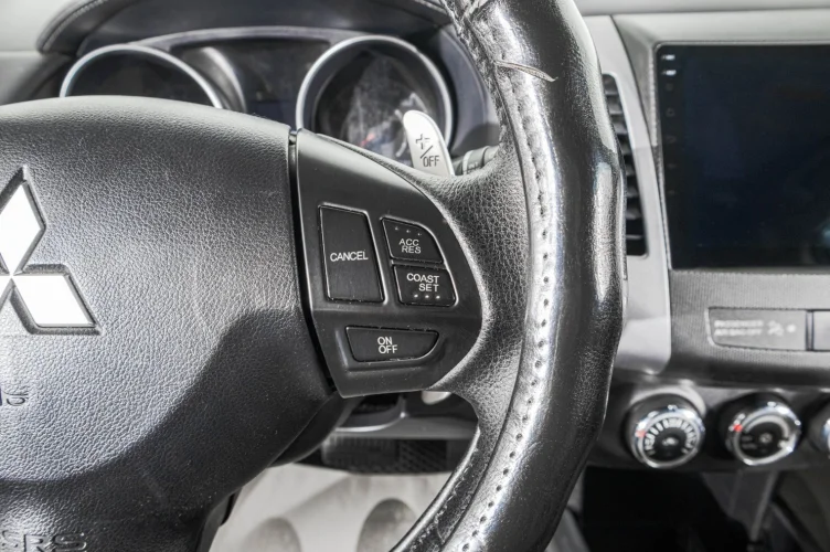 Mitsubishi Outlander 16 из 26