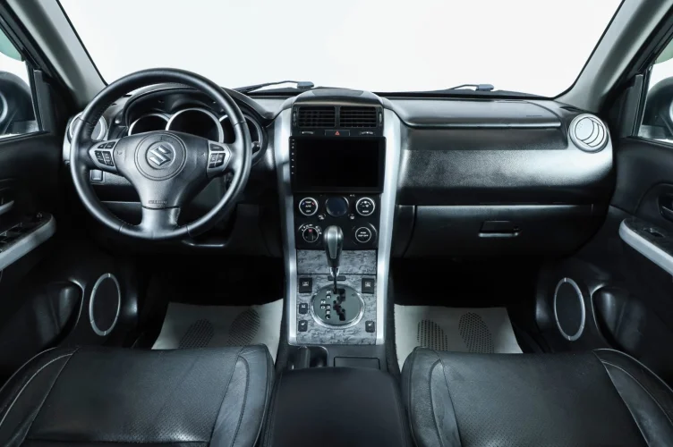 Suzuki Grand Vitara 8 из 19