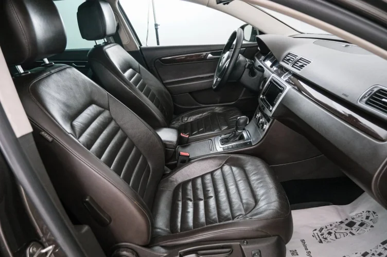 Volkswagen Passat 13 из 22
