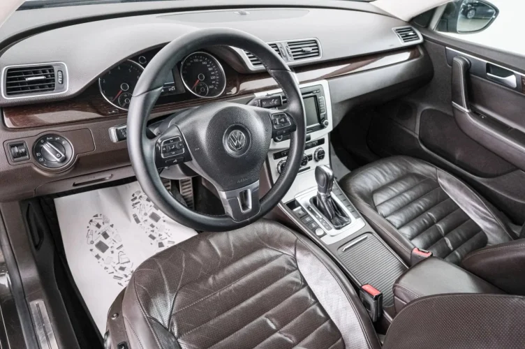 Volkswagen Passat 8 из 22