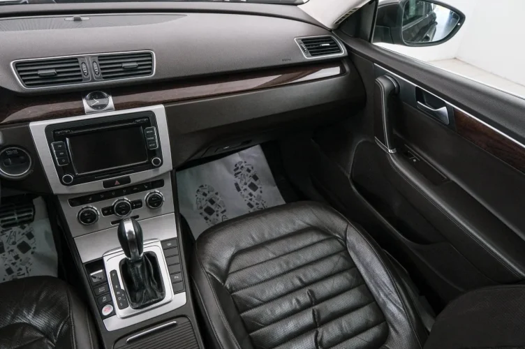 Volkswagen Passat 11 из 22