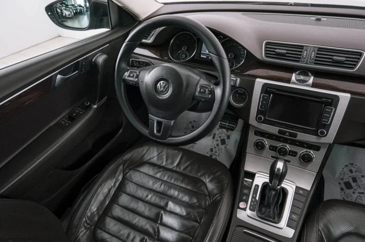 Volkswagen Passat 9 из 22