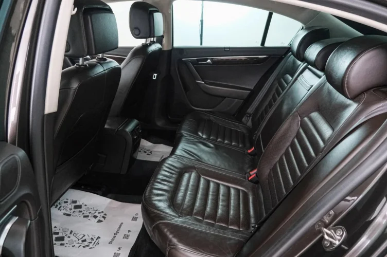 Volkswagen Passat 21 из 22