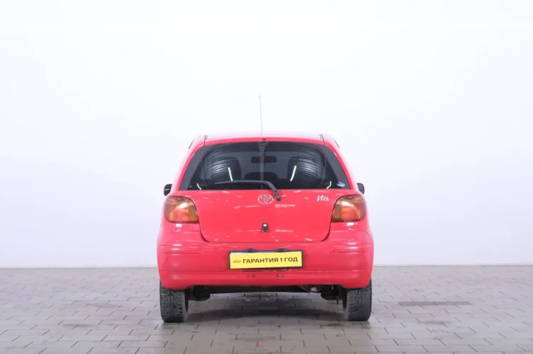 Toyota Vitz 5 из 6