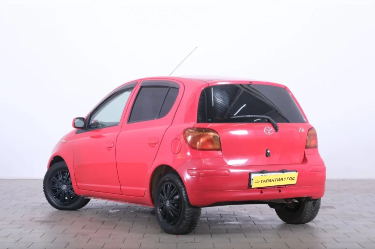 Toyota Vitz 4 из 6