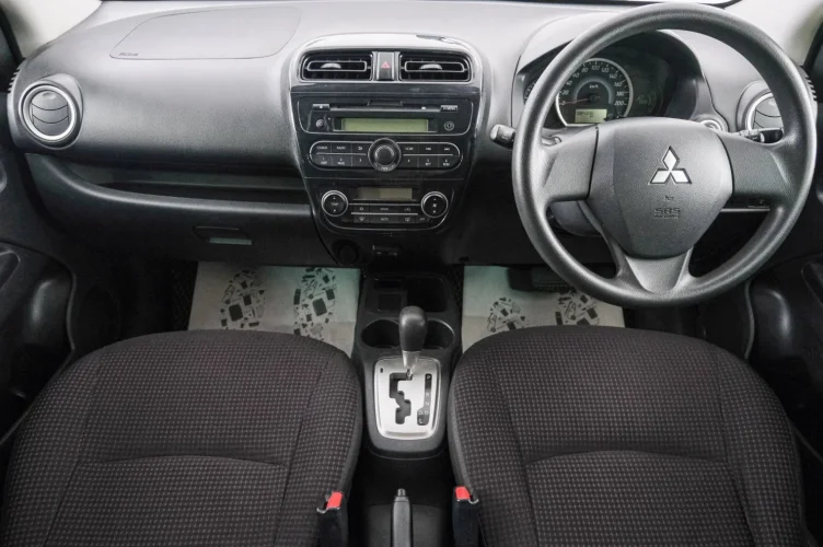 Mitsubishi Mirage 10 из 22