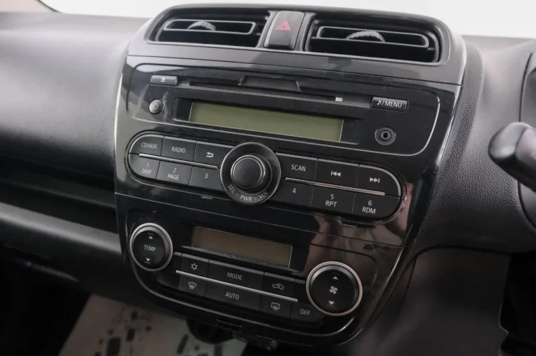 Mitsubishi Mirage 15 из 22