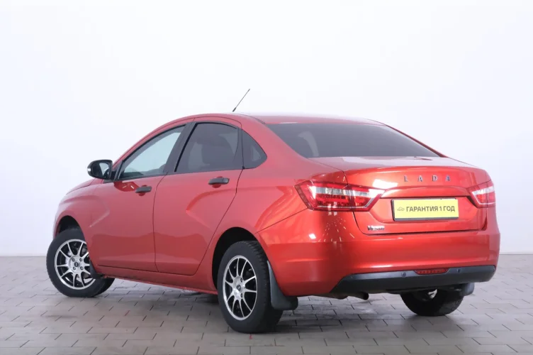 ВАЗ (LADA) Vesta 4 из 6