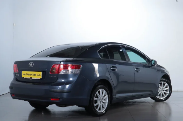 Toyota Avensis 6 из 15