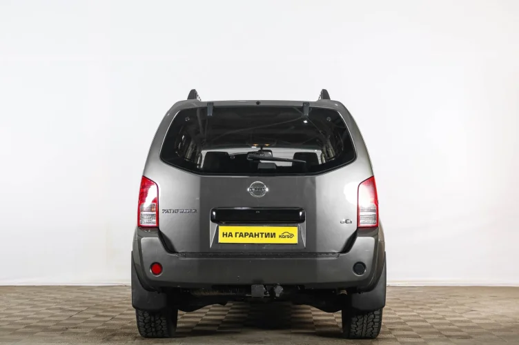 Nissan Pathfinder 5 из 6