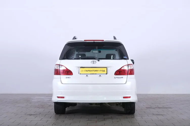 Toyota Ipsum 5 из 6