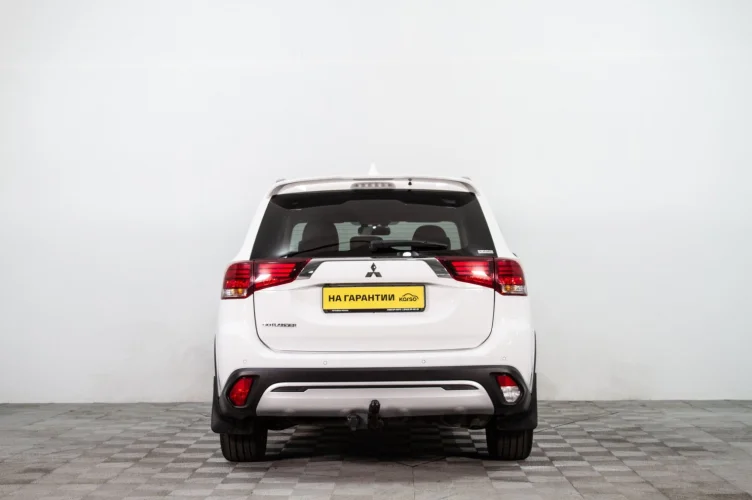 Mitsubishi Outlander 5 из 6