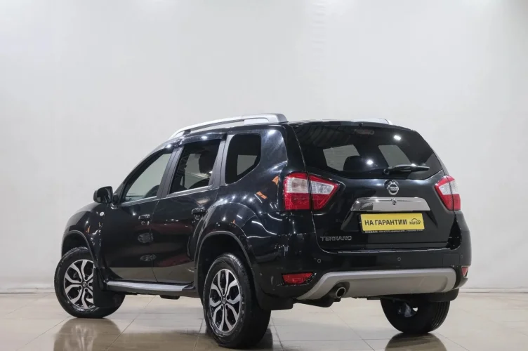 Nissan Terrano 4 из 6
