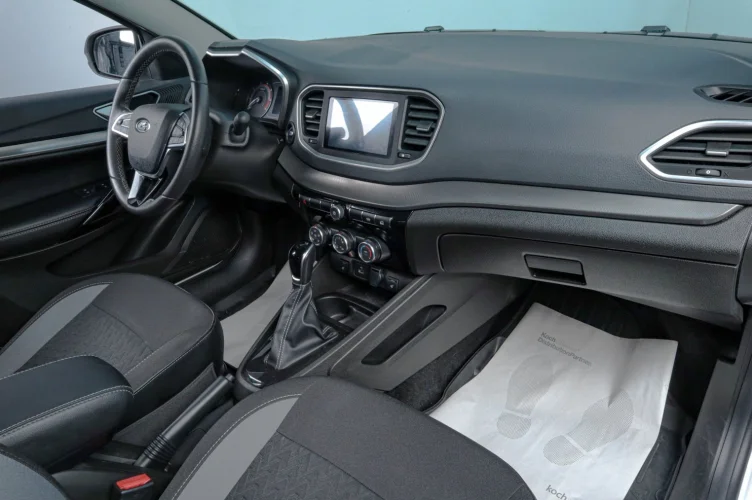 ВАЗ (LADA) Vesta 17 из 19