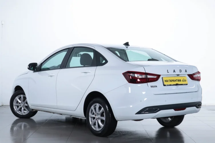 ВАЗ (LADA) Vesta 4 из 19