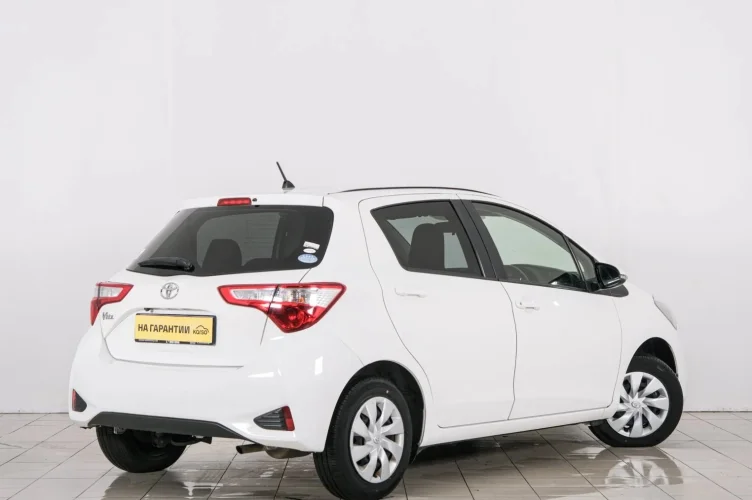 Toyota Vitz 6 из 6