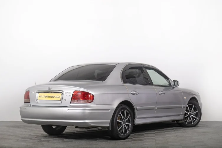 Hyundai Sonata 6 из 6