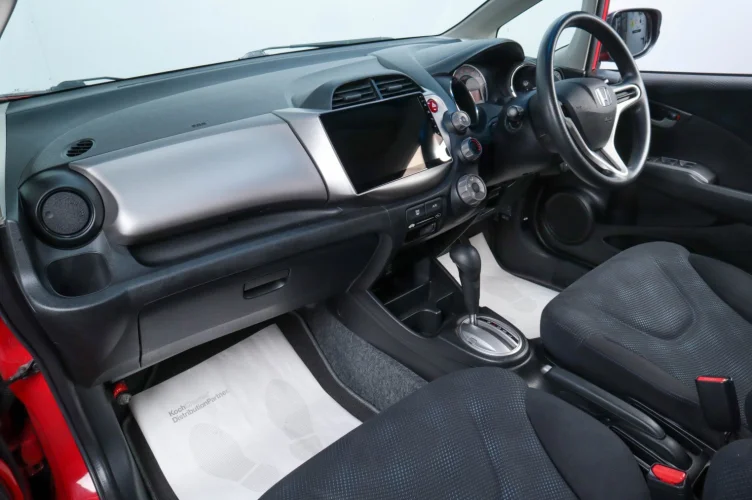 Honda Fit 17 из 18